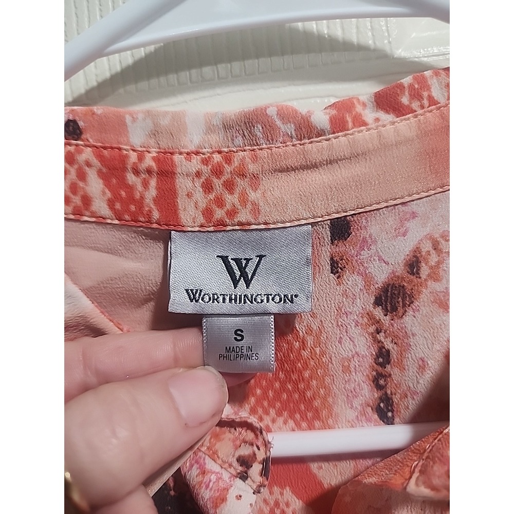 Worthington Silk Blouse Womens Small Pink Coral Snake Print Button‎ Front - Picture 3 of 10